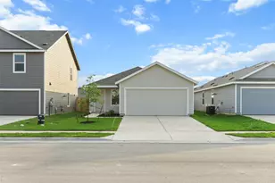 124 Ghost Stories Wy, Hutto, TX 78634 - Photo 2