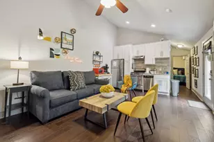 1139 1/2 Poquito St, Austin, TX 78702 - Photo 1