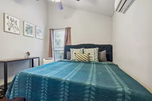 1139 1/2 Poquito St, Austin, TX 78702 - Photo 14