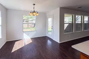 11704 Paul E Anderson Dr, Austin, TX 78748 - Photo 10