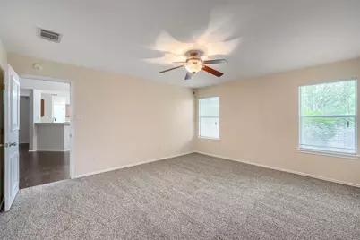 1011 Shadow Creek Boulevard, Buda, TX 78610 - Photo 14