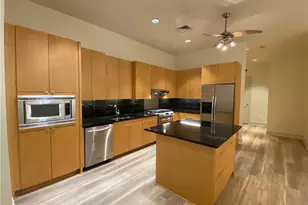 555 E 5th St, Austin, TX 78701 - Photo 2