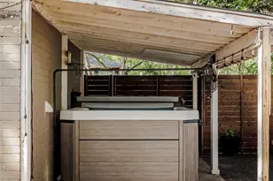 2104 De Verne St, Austin, TX 78704 - Photo 28
