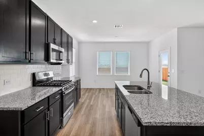 14114 Edna Maxine Walk, Del Valle, TX 78617 - Photo 4