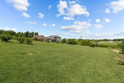 120 Apache Pass, Hutto, TX 78634 - Photo 16