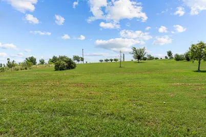 120 Apache Pass, Hutto, TX 78634 - Photo 4