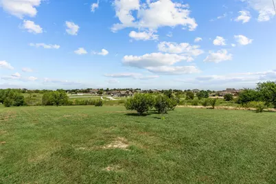 120 Apache Pass, Hutto, TX 78634 - Photo 18