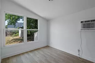 403 Blackson Ave, Austin, TX 78752 - Photo 26