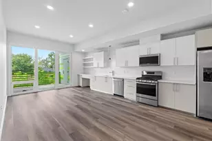 4004 Banister Ln, Austin, TX 78704 - Photo 2