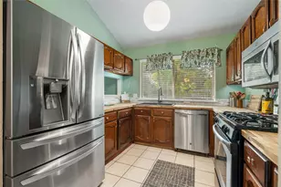 2523 E Stassney Ln, Austin, TX 78744 - Photo 8