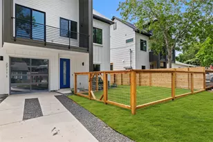 2711 Stacy Ln, Austin, TX 78704 - Photo 2