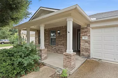 725 Kingfisher Lane, Leander, TX 78641 - Photo 2