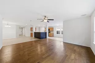 725 Kingfisher Ln, Leander, TX 78641 - Photo 4