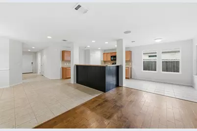 725 Kingfisher Lane, Leander, TX 78641 - Photo 10