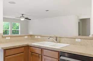 725 Kingfisher Ln, Leander, TX 78641 - Photo 14