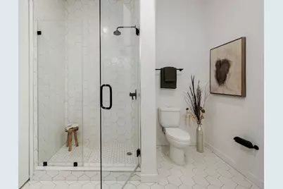 800 Embassy Drive #408, Austin, TX 78702 - Photo 16