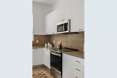 800 Embassy Drive #408, Austin, TX 78702 - Photo 26