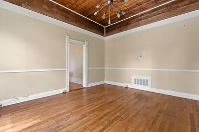 504 Gresham Street, Smithville, TX 78957 - Photo 10