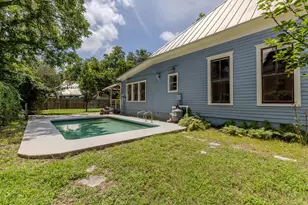 504 Gresham St, Smithville, TX 78957 - Photo 34
