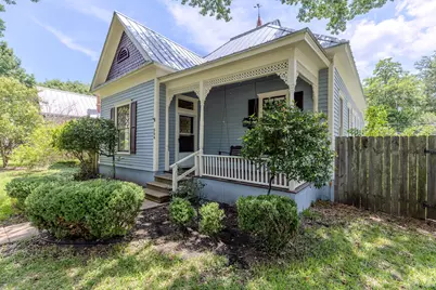 504 Gresham Street, Smithville, TX 78957 - Photo 4