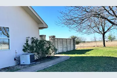11115 Fm 1660, Hutto, TX 78634 - Photo 30