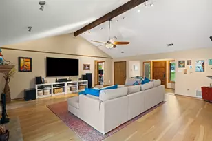 9905 Murmuring Creek Dr, Austin, TX 78736 - Photo 8