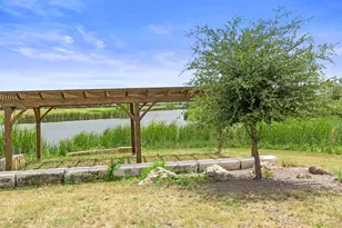 1012 S San Marcos St, Manor, TX 78653 - Photo 34