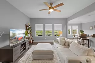 1012 S San Marcos St, Manor, TX 78653 - Photo 6