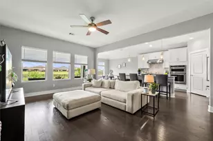 1012 S San Marcos St, Manor, TX 78653 - Photo 4
