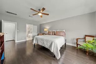 1012 S San Marcos St, Manor, TX 78653 - Photo 12
