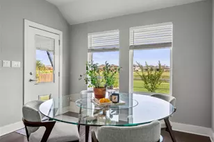 1012 S San Marcos St, Manor, TX 78653 - Photo 6