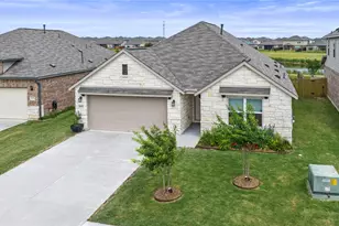 1012 S San Marcos St, Manor, TX 78653 - Photo 2
