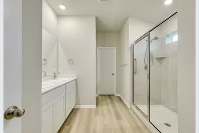 900 Main Street, Hutto, TX 78634 - Photo 14