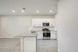 9015 Cattle Baron Path, Austin, TX 78747 - Photo 14