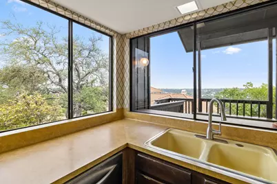 4700 Cat Mountain Drive, Austin, TX 78731 - Photo 16