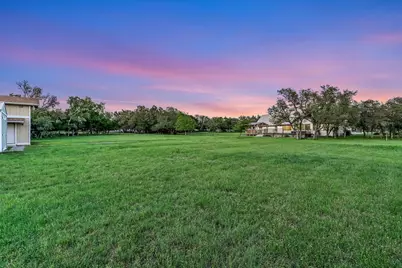 222 Peabody Place, Dripping Springs, TX 78620 - Photo 2