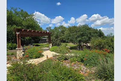 6806 Winterberry Drive, Austin, TX 78750 - Photo 10