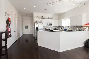 2708 San Pedro St, Austin, TX 78705 - Photo 2