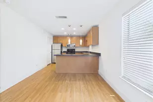 711 W 32nd St, Austin, TX 78705 - Photo 10