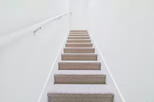 711 W 32nd St, Austin, TX 78705 - Photo 2