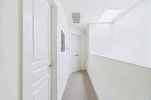 711 W 32nd St, Austin, TX 78705 - Photo 16