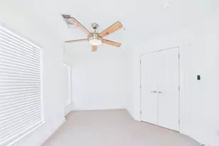 711 W 32nd St, Austin, TX 78705 - Photo 26