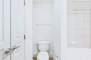 711 W 32nd St, Austin, TX 78705 - Photo 20