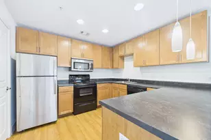 711 W 32nd St, Austin, TX 78705 - Photo 6