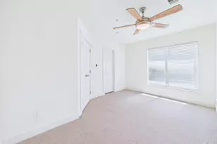 711 W 32nd St, Austin, TX 78705 - Photo 28