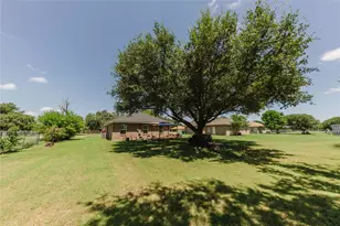 107 Silver Fox, Waco, TX 76705 - Photo 34