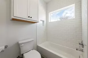 304 E 19 5 St, Georgetown, TX 78626 - Photo 26