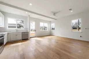 304 E 19 5 St, Georgetown, TX 78626 - Photo 8