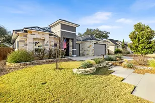 711 CHINKAPIN DR, Fredericksburg, TX 78624 - Photo 2