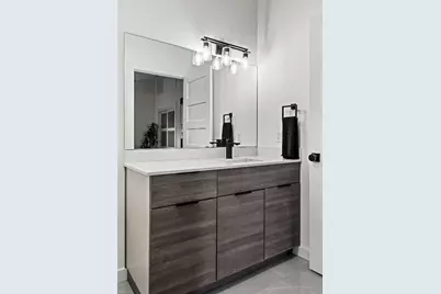 1006 Cherico Street, Austin, TX 78702 - Photo 18